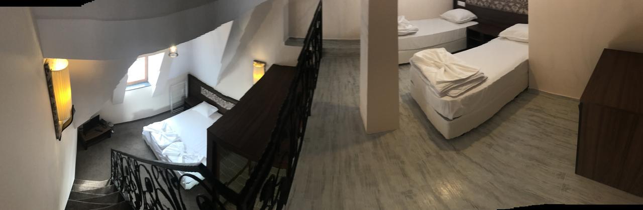 Hotel Aristokrat Обзор Екстер'єр фото